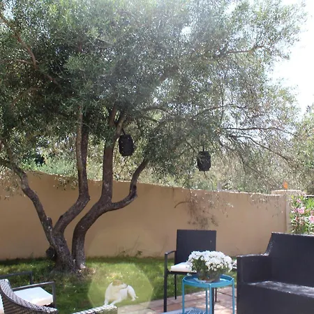 Pierre Blanche Le Calme A 5mn Du Centre Villa Nimes