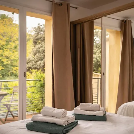 Pierre Blanche Le Calme A 5mn Du Centre Villa *